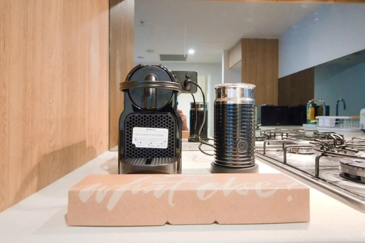 Luxury Cbd Escape - 1Br Apartment With Pool & Gym Adelaide