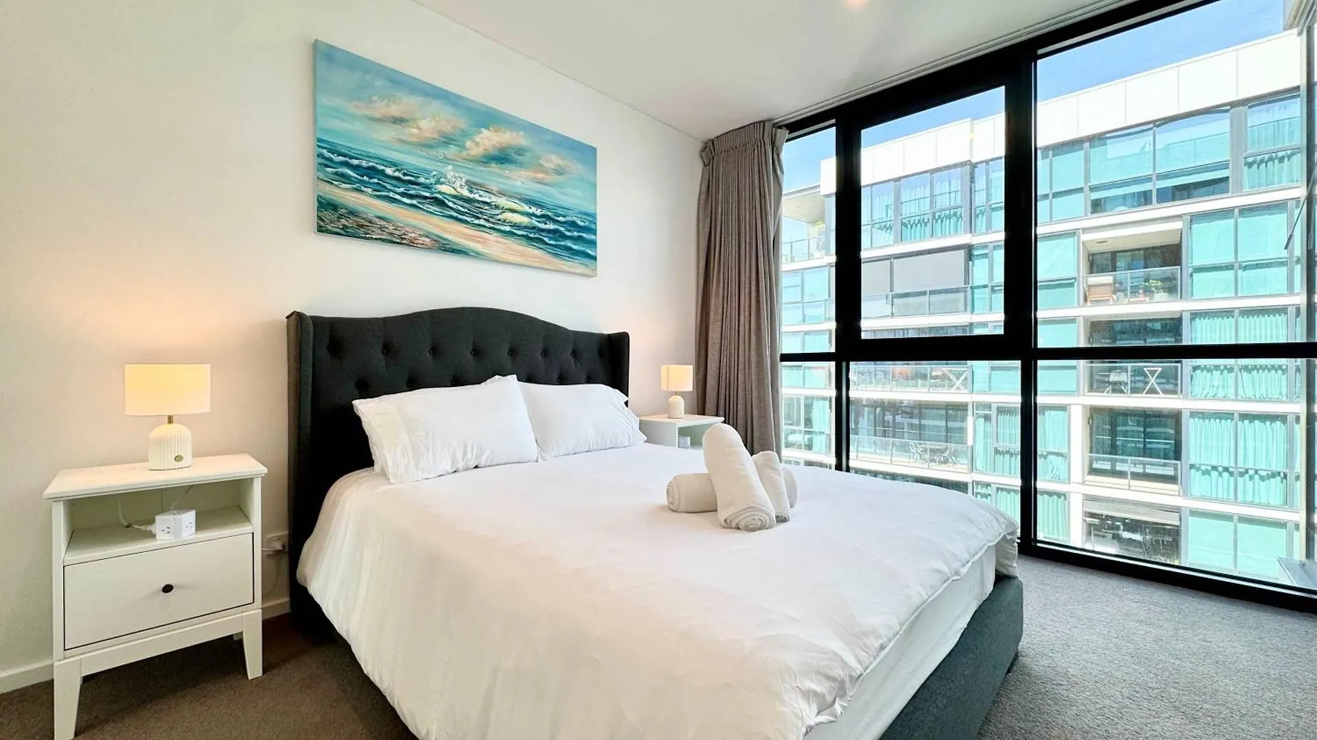 Luxury Cbd Escape - 1Br Apartment With Pool & Gym Adelaide