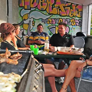 Travellers Backpackers Hostal